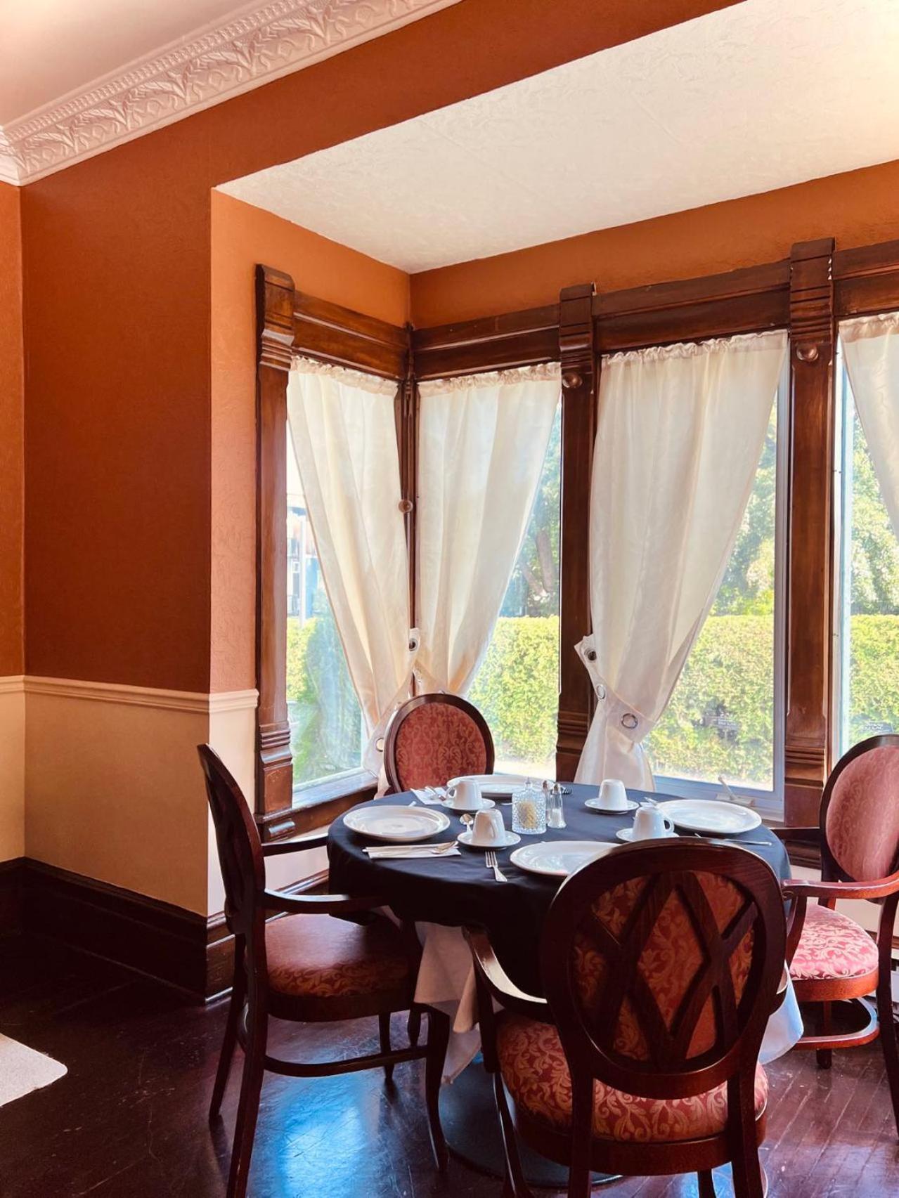 Le Chateau Du Lac Magog Екстер'єр фото