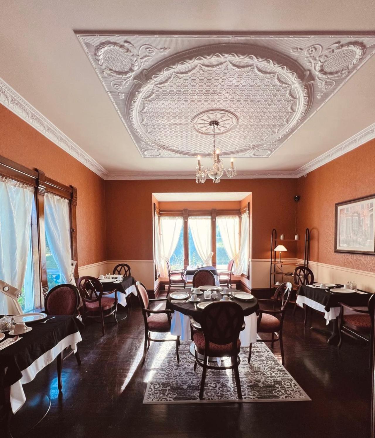 Le Chateau Du Lac Magog Екстер'єр фото