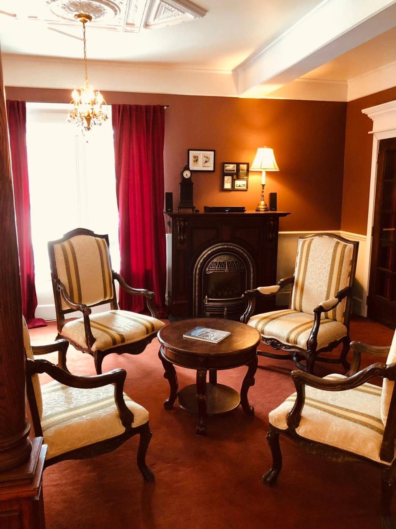 Le Chateau Du Lac Magog Екстер'єр фото